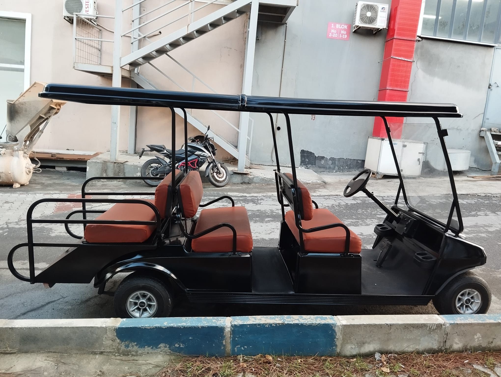 CLUPCAR HİZMET ARACI 6 KİŞİLİK